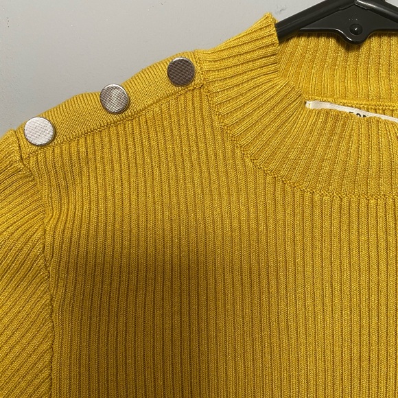 Forever 21 Mustard Yellow Mockneck - Picture 2 of 4